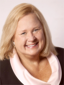 Picture of Professor Linda Travis Macomber