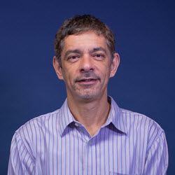 Dr. Mario Mota